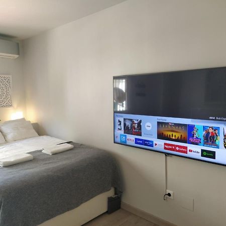 Acogedor Y Moderno Estudio En Capuchinos Malaga Ngoại thất bức ảnh